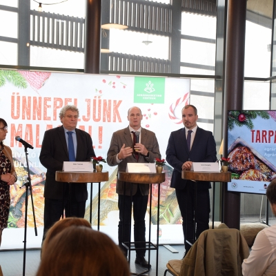„Ünnepeljünk malaccal!”