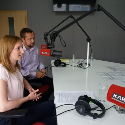 Mindent a tejről -  a Karc FM-ben is