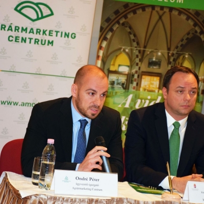 A megporzás évének nyilvánította 2019-et az agrárminiszter