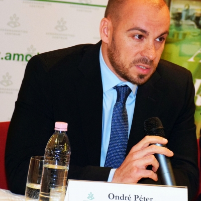 A meggytermelőket és egészségünket egyaránt segítené, ha több meggyet ennénk